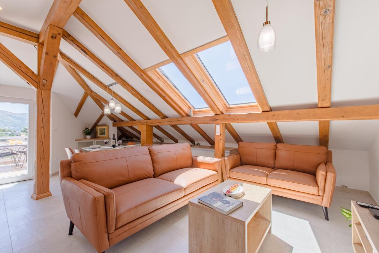 Ferienwohnung Angela Split Exterior foto